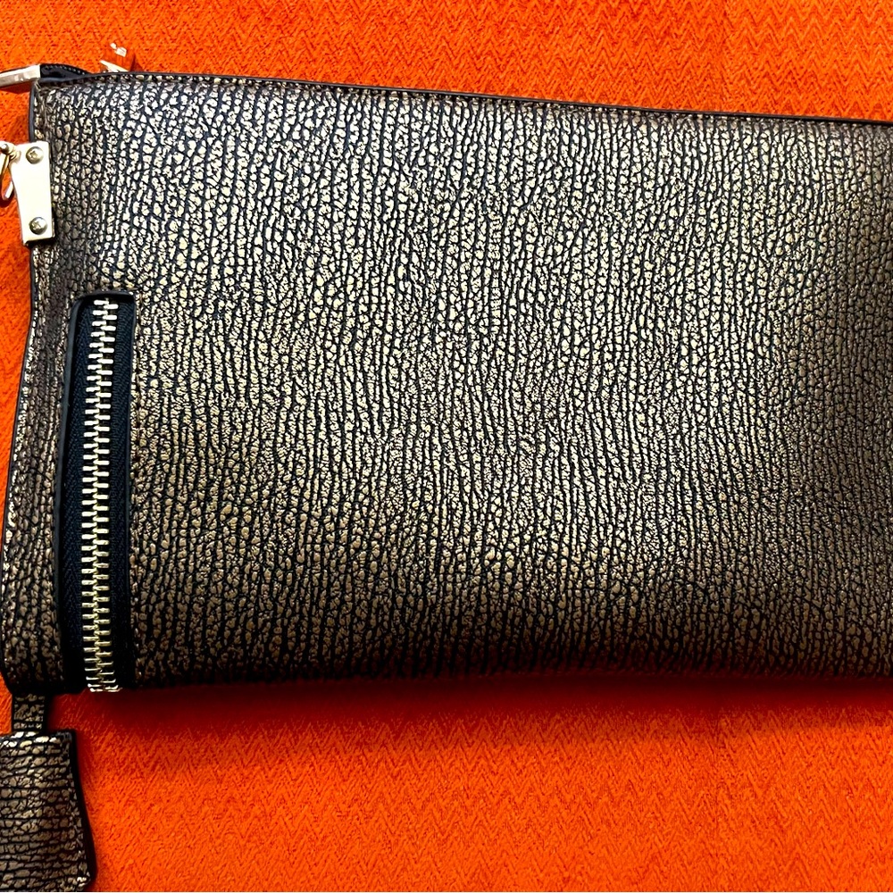 Brand New Melie Bianco Clutch Bag!!